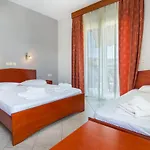 Apart Otel Maria 3*