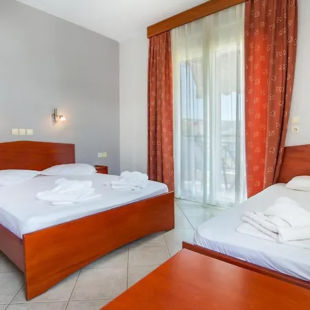 Aparthotel Maria 3*